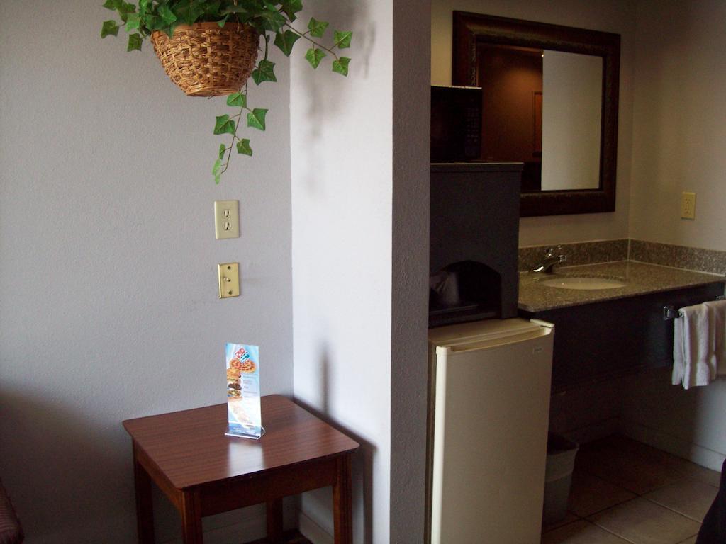 Americas Best Value Inn - Виксбърг Екстериор снимка