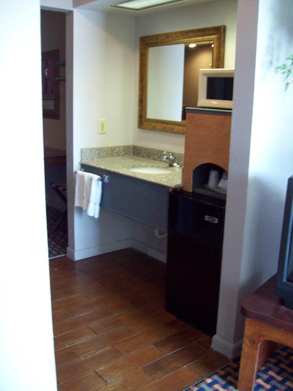 Americas Best Value Inn - Виксбърг Екстериор снимка